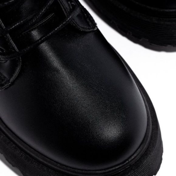!! RESTOCKED !! Black Vegan Leather Side Zip Combat Boots - Picture 4 of 8